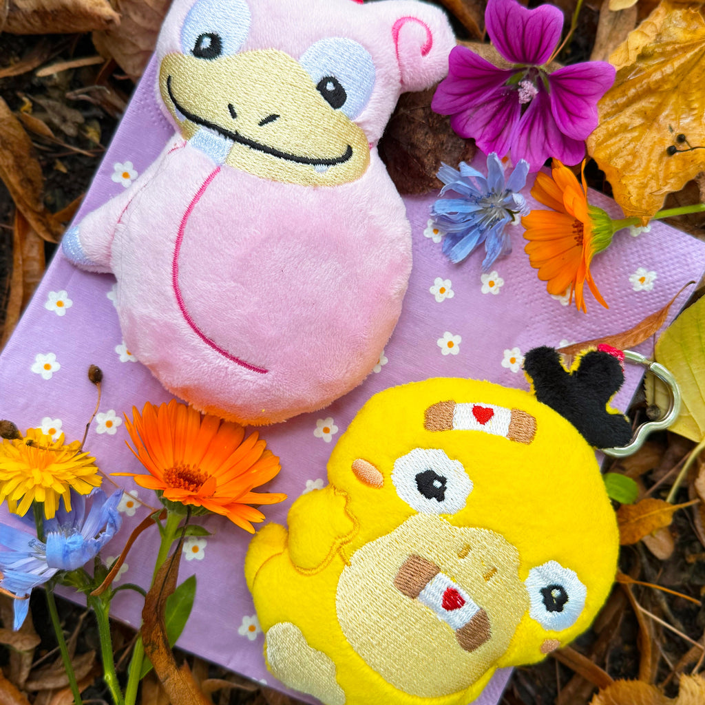 Psyduck / Slowpoke pokemon handmade breloczek